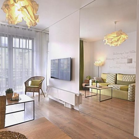 Sunset Apartments - Holdu Pruskiego - Garaz シフィノウイシチェ エクステリア 写真